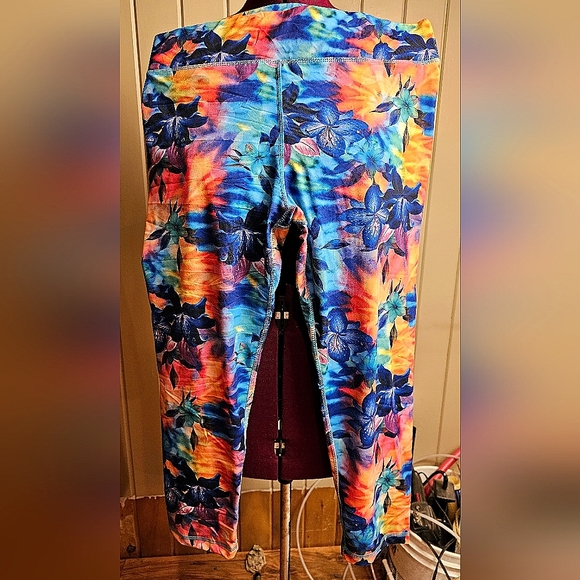 Velocity tropical leggings - Picture 1 of 3